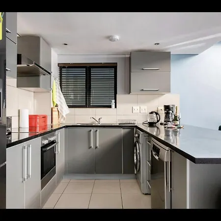 Stylish Penthouse In The Mothercity Kaapstad Buitenkant foto