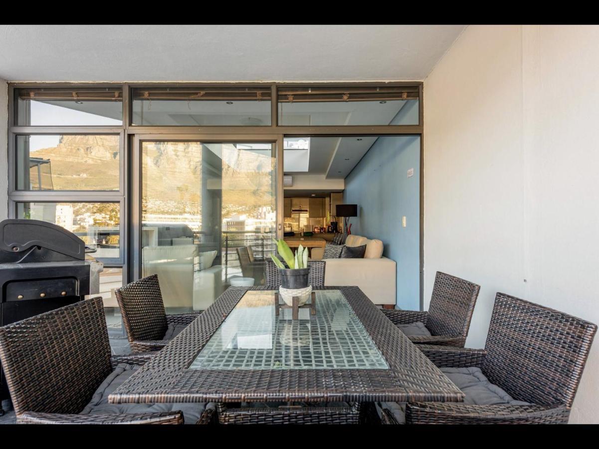 Apartment Stylish Penthouse In The Mothercity