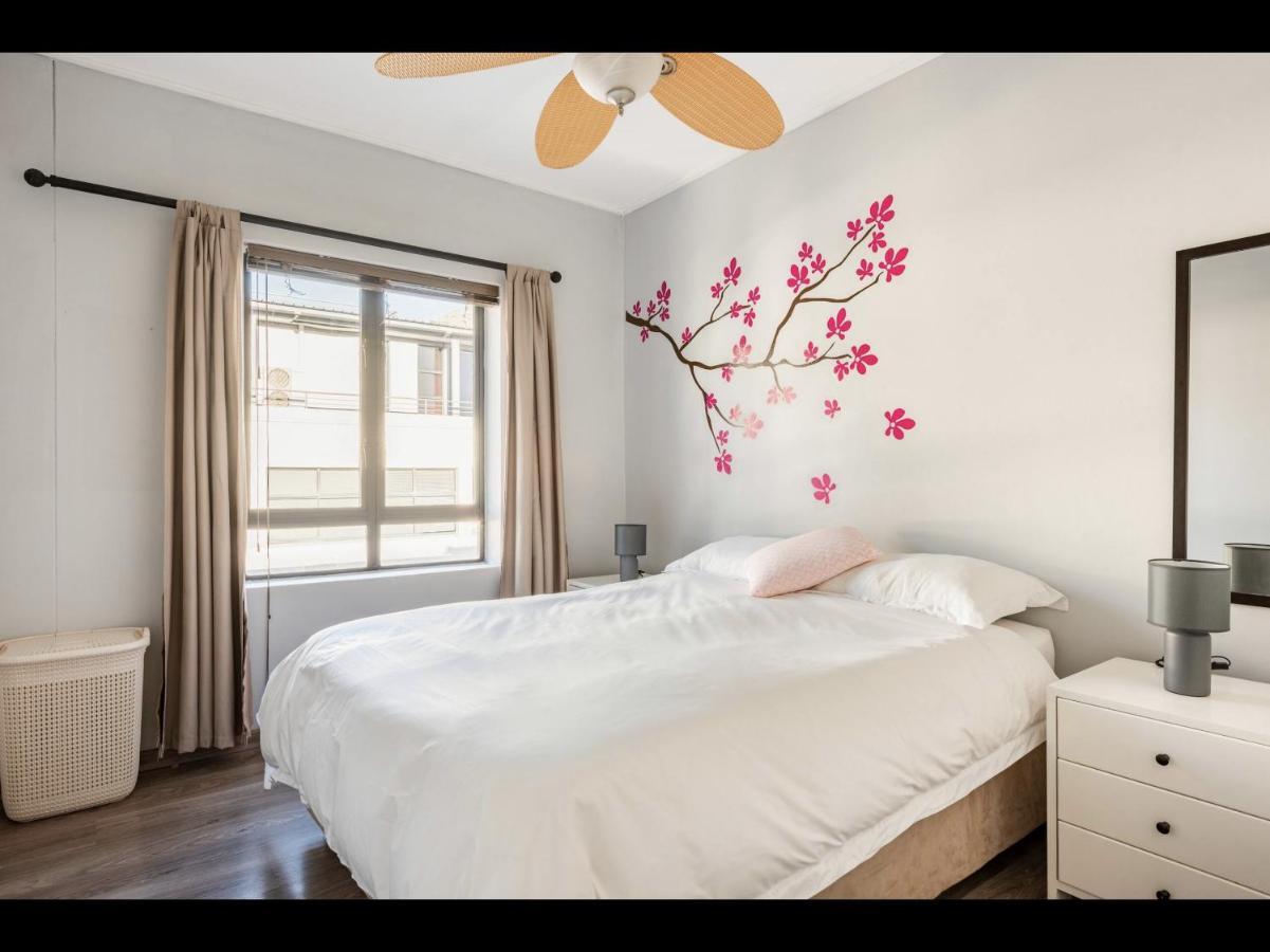 Apartment Stylish Penthouse In The Mothercity *