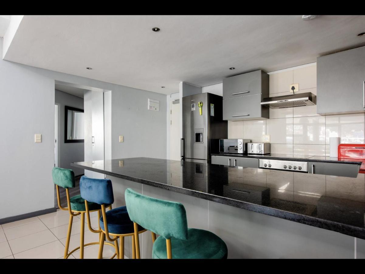 Stylish Penthouse In The Mothercity *
